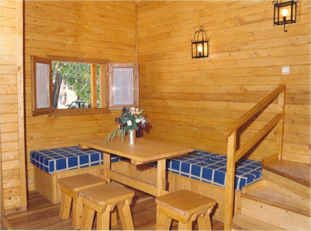 Camping Rural Llanos de Arance Coto Ríos Habitación foto